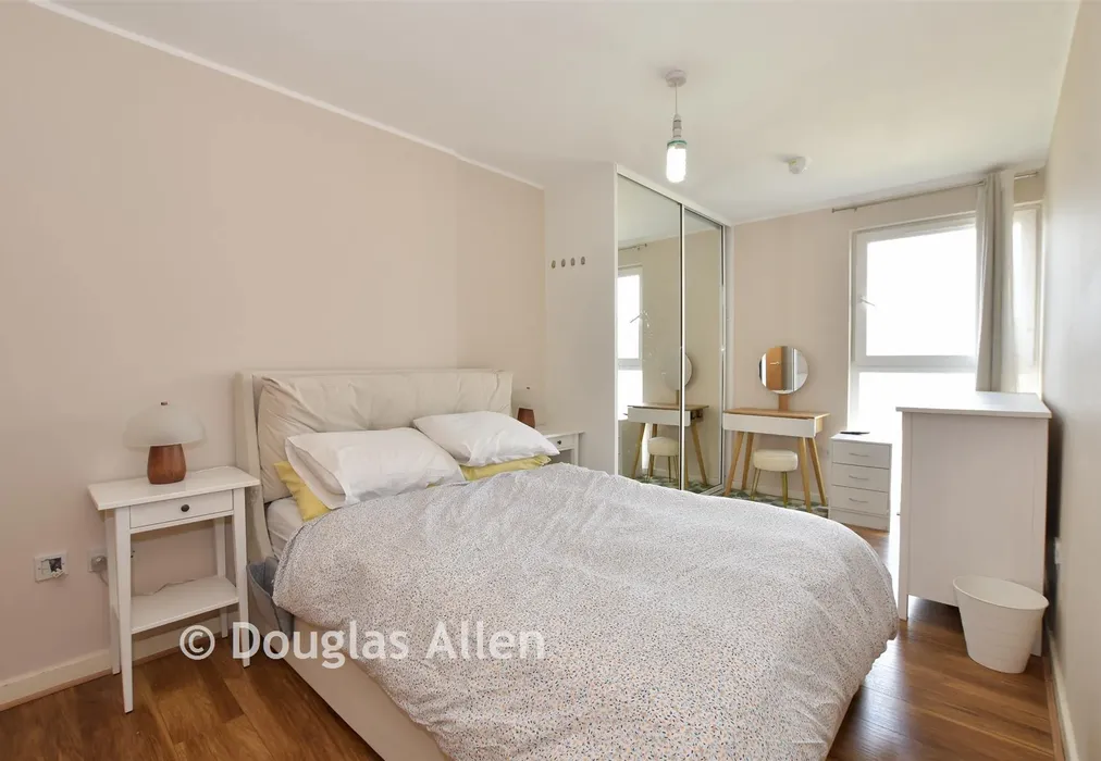 Bedroom 1 - Monarch Way, Ilford, Essex - Wards of Kent