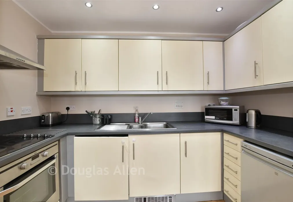 Kitchen - Monarch Way, Ilford, Essex - Wards of Kent