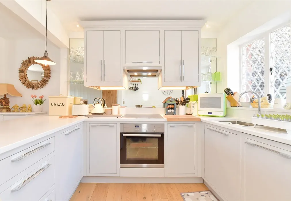 Kitchen/ Dining Area - Maltravers Street, Arundel, West Sussex - Wards of Kent