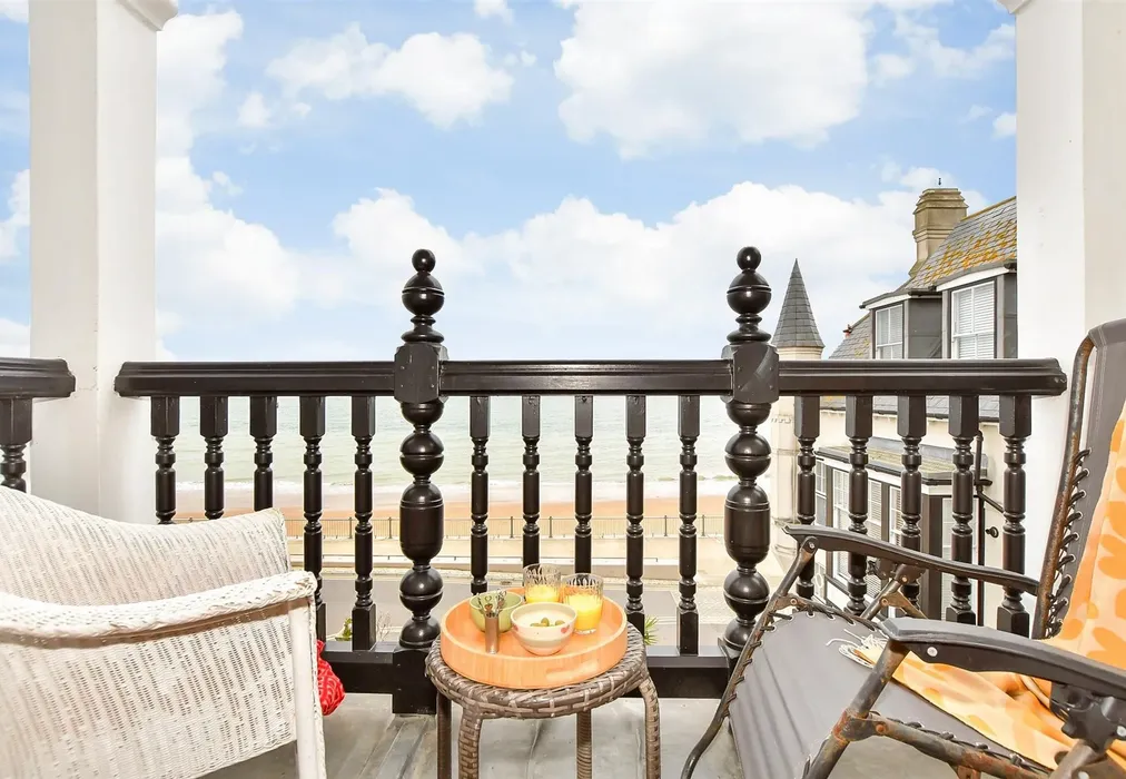 External Lifestyle Photograph - Granville Marina, Ramsgate, Kent - Wards of Kent