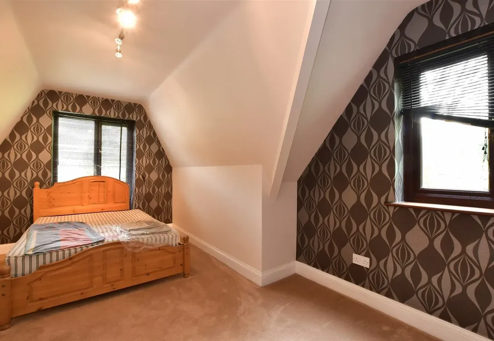 Bedroom 2 - Heron Hill Lane, Culverstone, Meopham, Kent - Wards of Kent