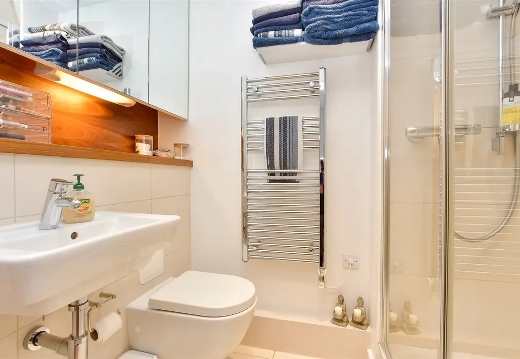 En-Suite Shower Room - Dock Head Road, Chatham, Kent - Wards of Kent