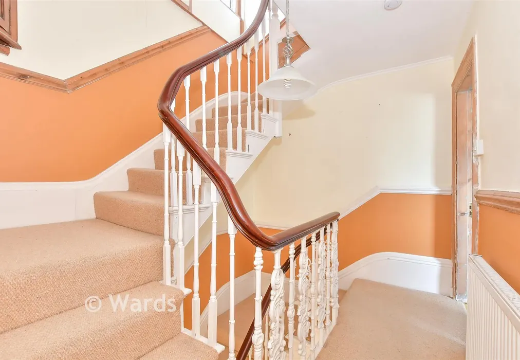 Landing - Vicarage Street, St. Peters, Broadstairs, Kent - Wards of Kent