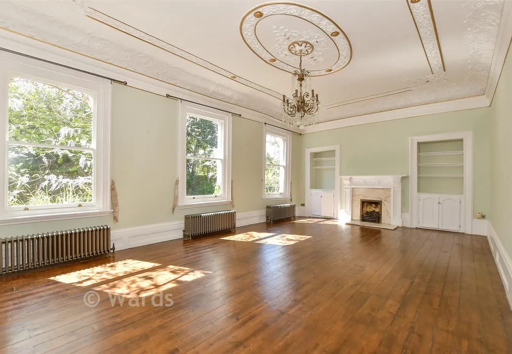 Living Room - Vicarage Street, St. Peters, Broadstairs, Kent - Wards of Kent