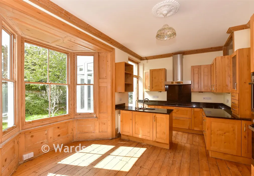 Kitchen - Vicarage Street, St. Peters, Broadstairs, Kent - Wards of Kent