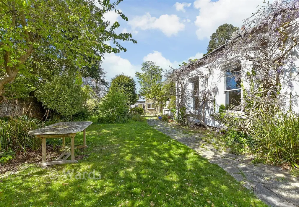 Side Garden - Vicarage Street, St. Peters, Broadstairs, Kent - Wards of Kent