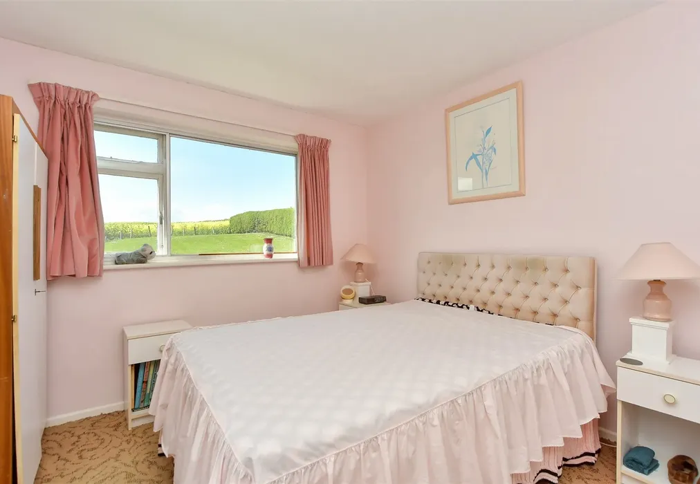 Bedroom 1 - Thorn Hill Road, Warden, Sheerness, Kent - Wards of Kent