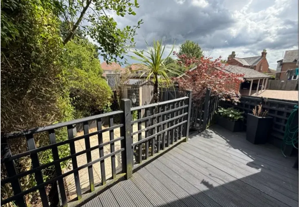 Deck Area - Sherway Close, Headcorn, Ashford, Kent - Wards of Kent