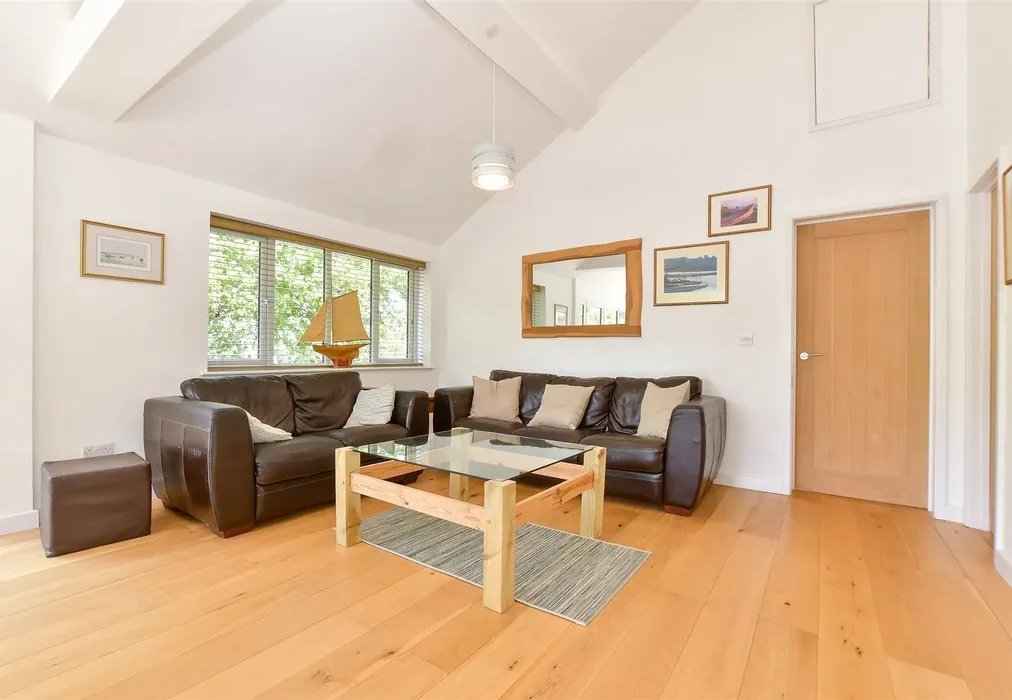 Lounge/Dining Area - Mill Lane, Binfield, Newport, Isle of Wight - Wards of Kent