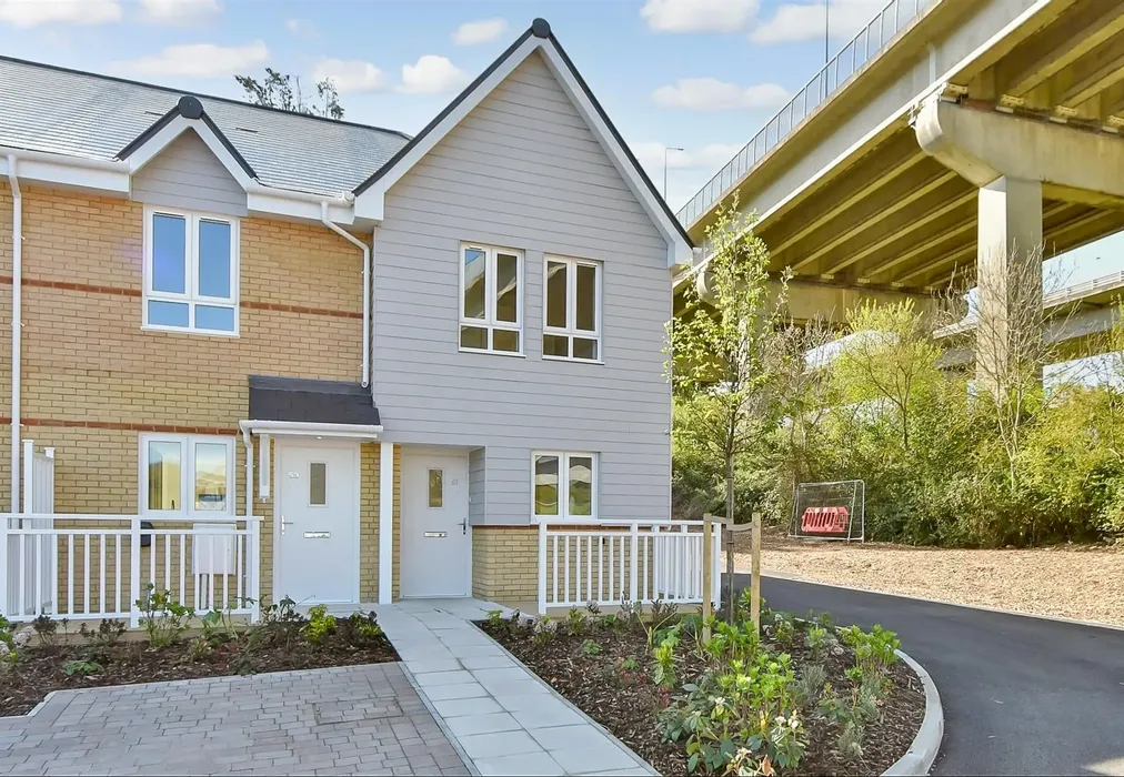 External (Web) - Waterside, Warwick Crescent, Rochester, Kent - Wards of Kent