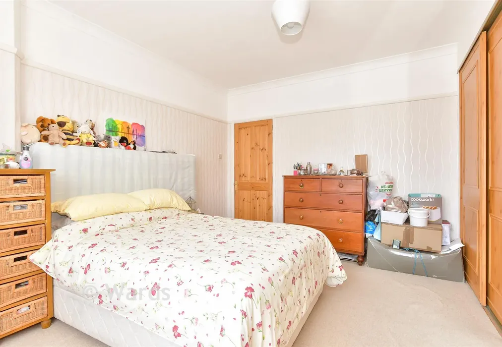 Bedroom 1 - Orchard Grove, Minster-On-Sea, Sheerness, Kent - Wards of Kent