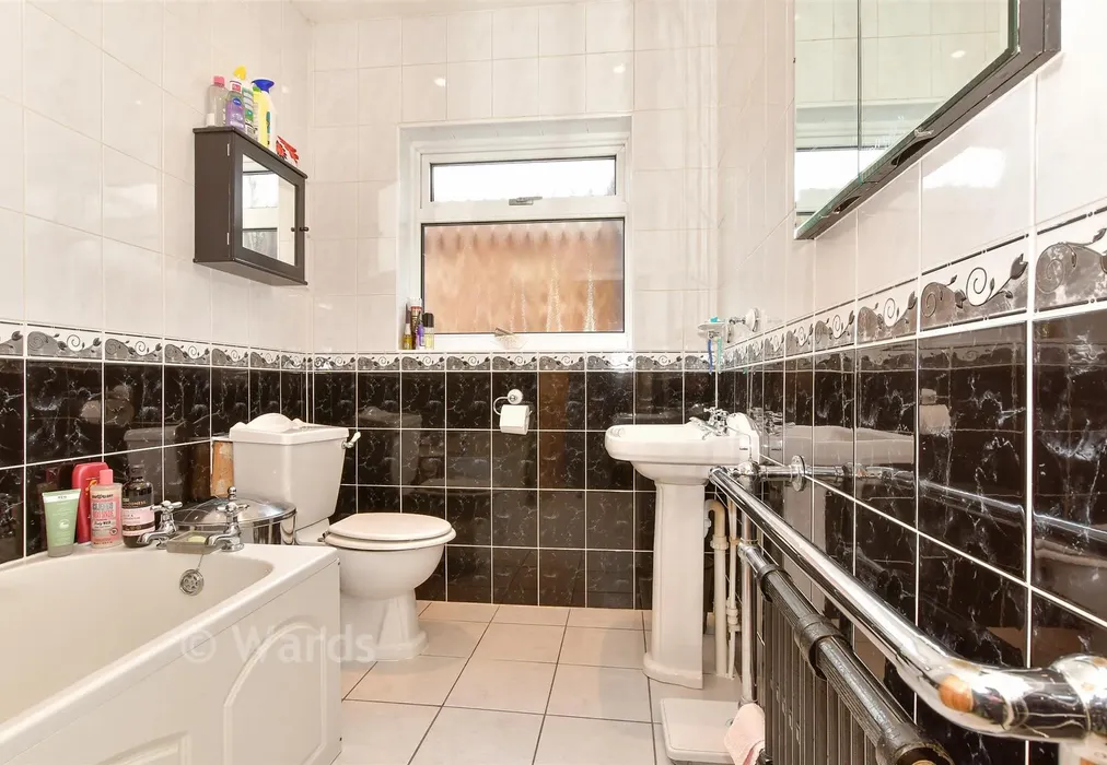 Bathroom - Orchard Grove, Minster-On-Sea, Sheerness, Kent - Wards of Kent
