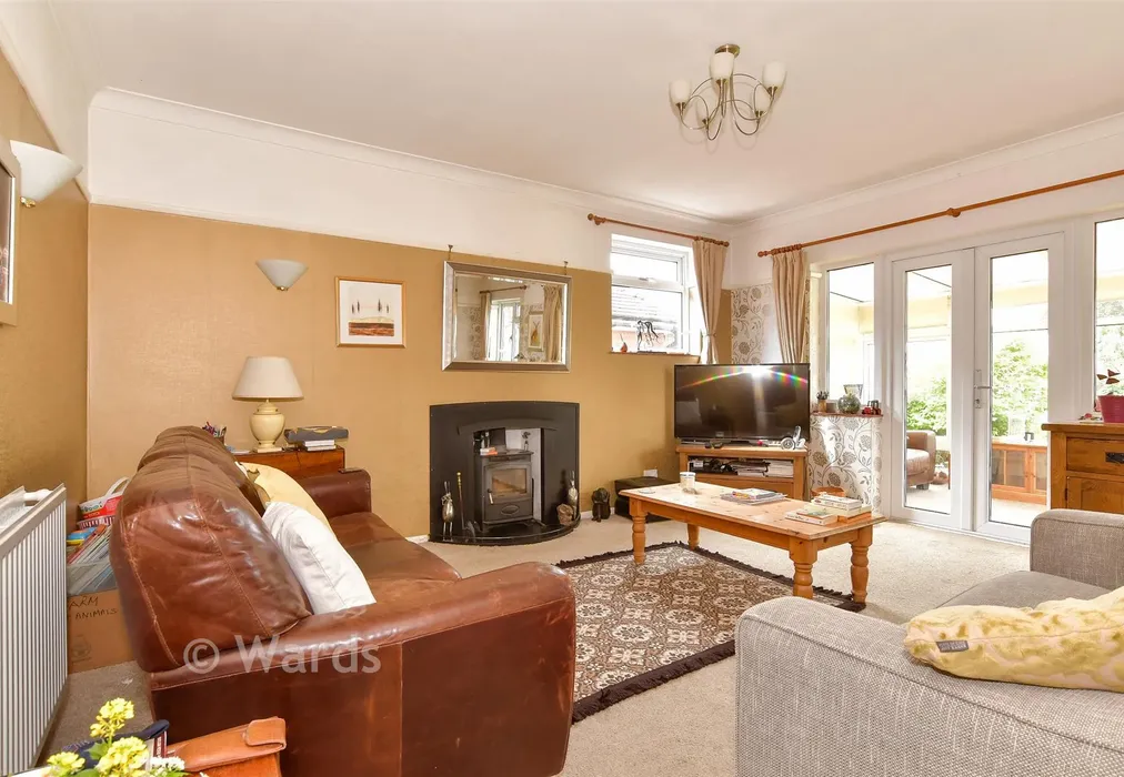 Lounge/Diner - Orchard Grove, Minster-On-Sea, Sheerness, Kent - Wards of Kent