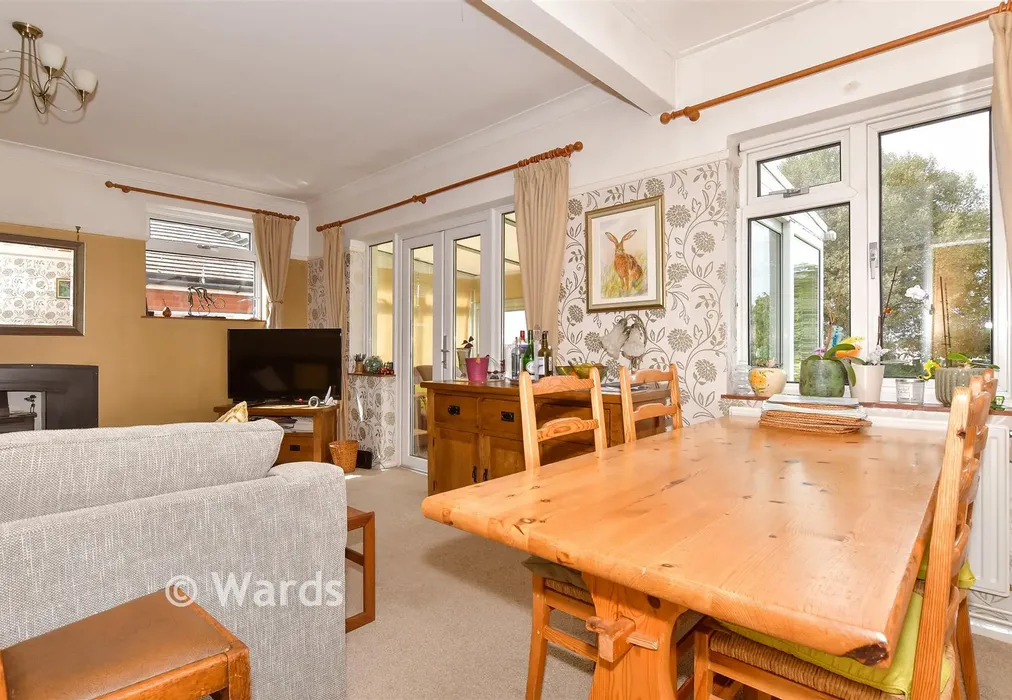 Lounge/Diner - Orchard Grove, Minster-On-Sea, Sheerness, Kent - Wards of Kent