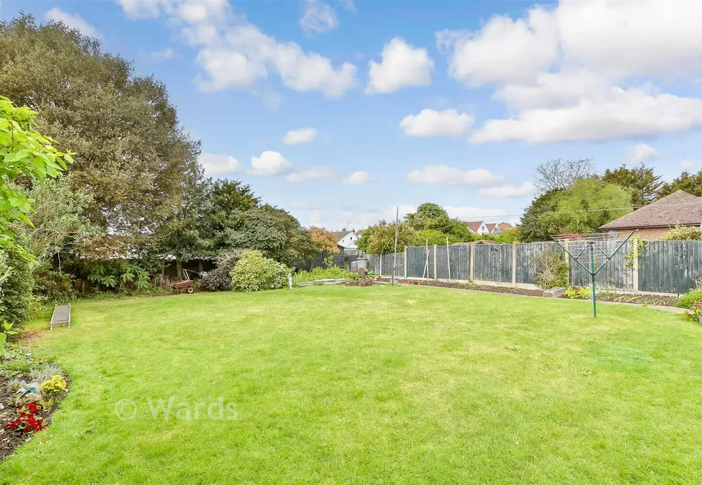 Rear Garden - Orchard Grove, Minster-On-Sea, Sheerness, Kent - Wards of Kent