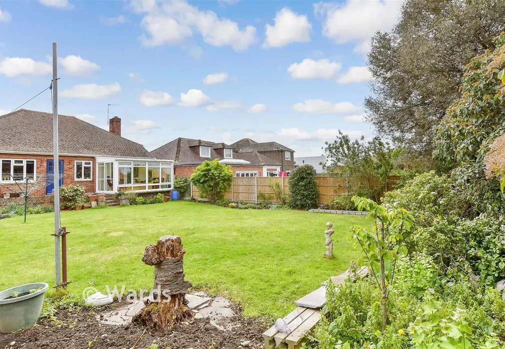 Rear Garden - Orchard Grove, Minster-On-Sea, Sheerness, Kent - Wards of Kent