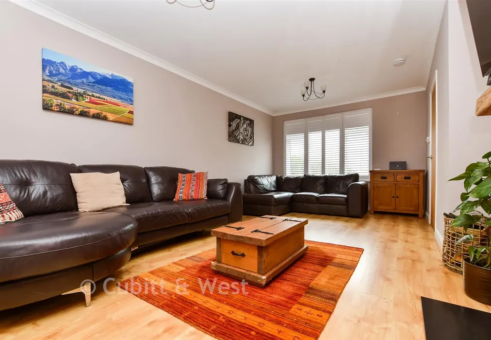 Lounge - Blackthorn Road, Reigate, Surrey - Wards of Kent