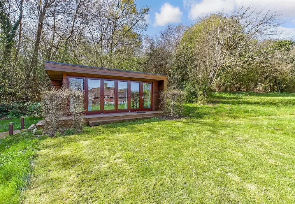 Workshop/Outbuildings - Romford Road, Pembury, Tunbridge Wells, Kent - Wards of Kent