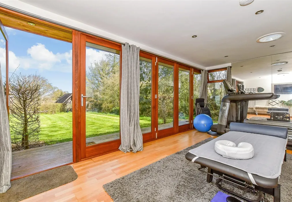 Workshop/Outbuildings - Romford Road, Pembury, Tunbridge Wells, Kent - Wards of Kent
