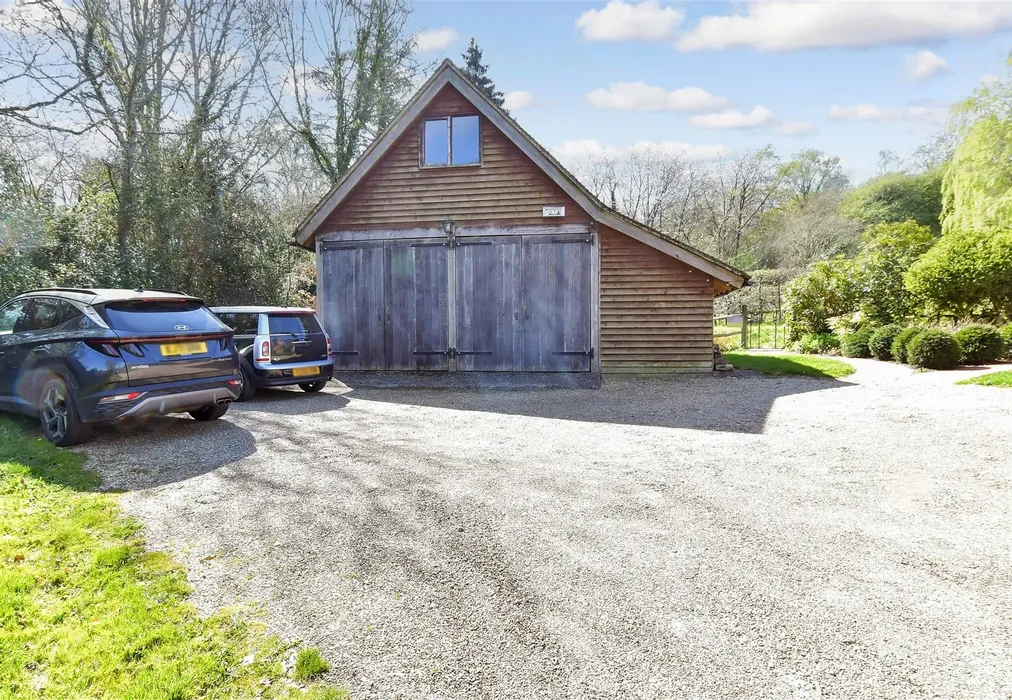 Garage - Romford Road, Pembury, Tunbridge Wells, Kent - Wards of Kent