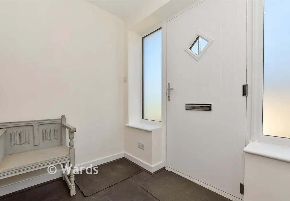 Porch - Wayside Avenue, Tenterden, Kent - Wards of Kent