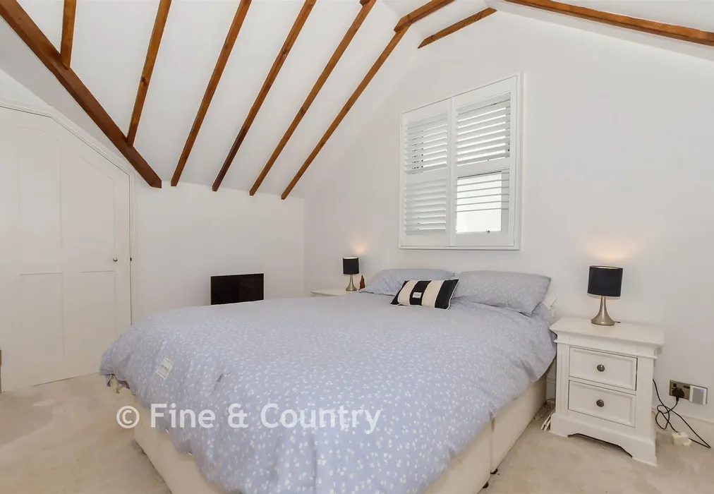 Bedroom 1 - Poona Road, Tunbridge Wells, Kent - Wards of Kent