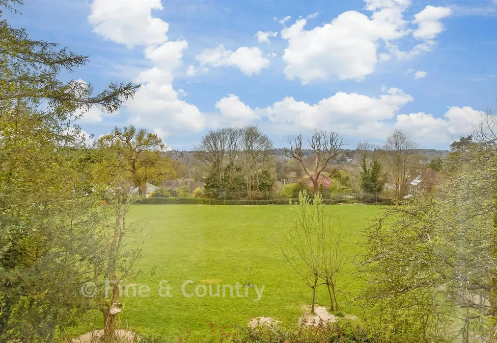 Views To Front - Poona Road, Tunbridge Wells, Kent - Wards of Kent