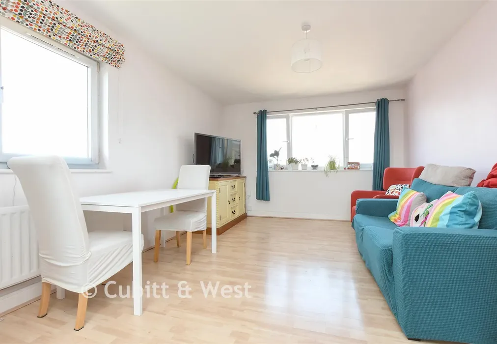 Lounge/Dining Area - Yoxall Mews, Redhill, Surrey - Wards of Kent