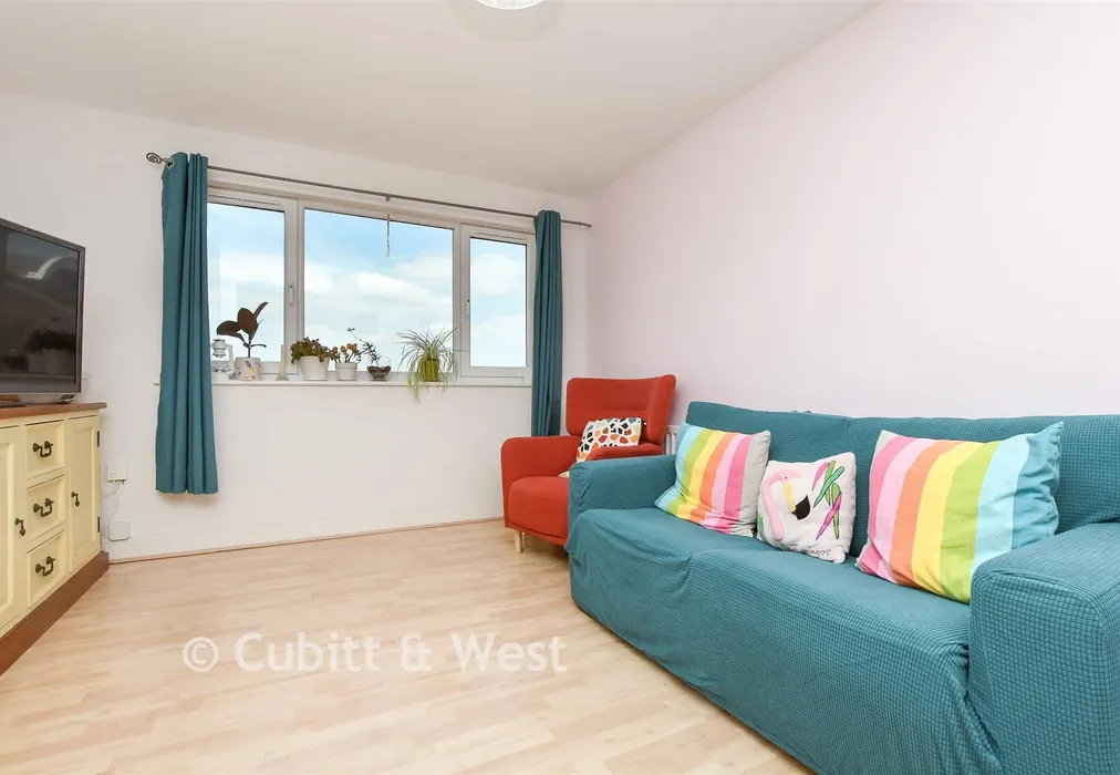 Lounge - Yoxall Mews, Redhill, Surrey - Wards of Kent