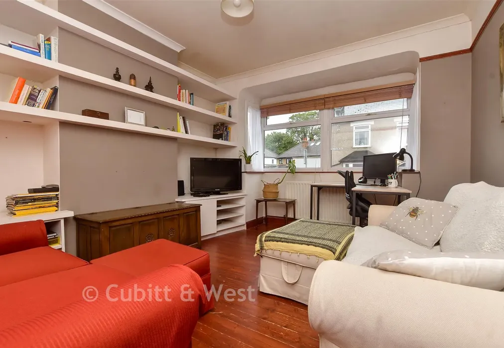 Living Room - Caledon Road, Wallington, Surrey - Wards of Kent
