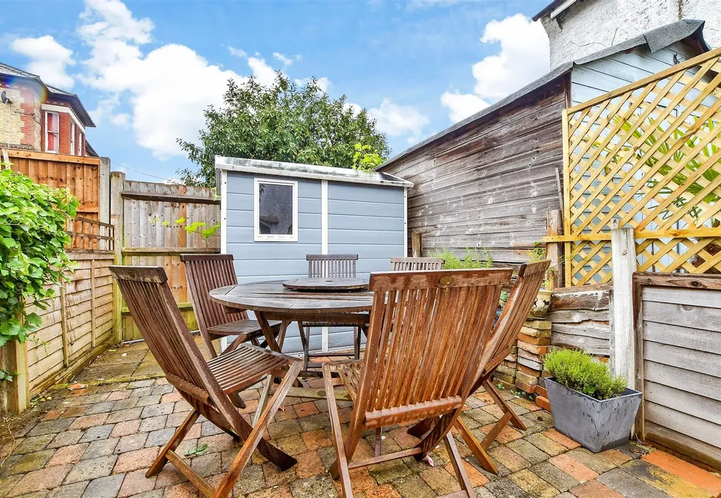 Rear Garden - Caledon Road, Wallington, Surrey - Wards of Kent