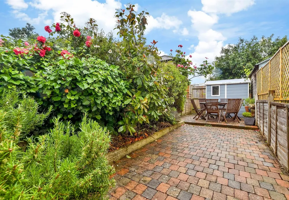 Rear Garden - Caledon Road, Wallington, Surrey - Wards of Kent
