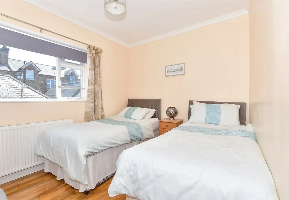 Bedroom 2 - North Barrack Road, Walmer, Deal, Kent - Wards of Kent