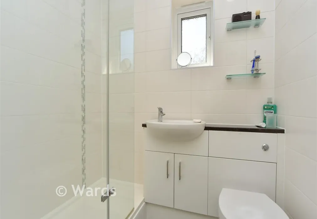 Shower Room - Howlsmere Close, Halling, Rochester, Kent - Wards of Kent