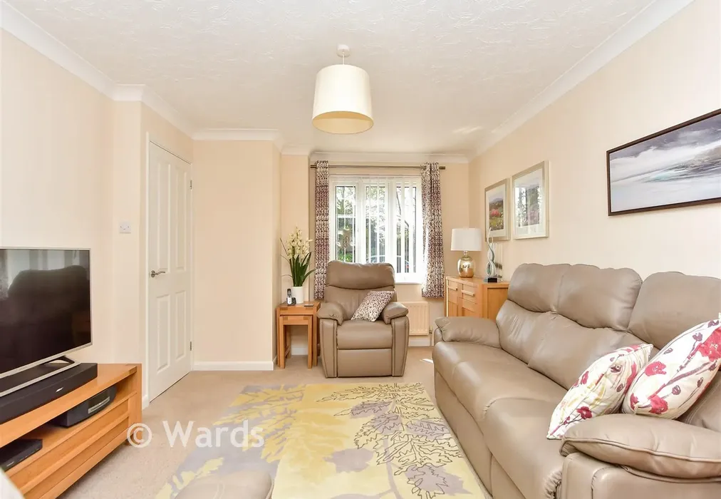 Lounge - Howlsmere Close, Halling, Rochester, Kent - Wards of Kent