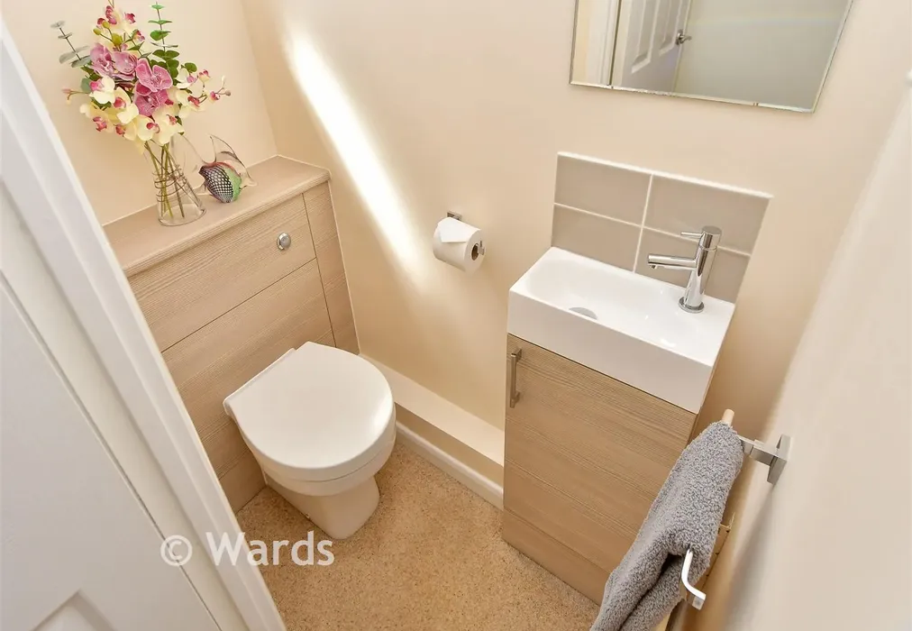 Cloakroom - Howlsmere Close, Halling, Rochester, Kent - Wards of Kent