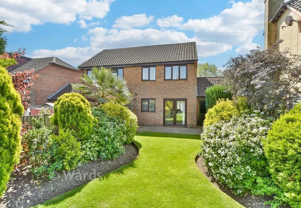 Rear Elevation - Howlsmere Close, Halling, Rochester, Kent - Wards of Kent