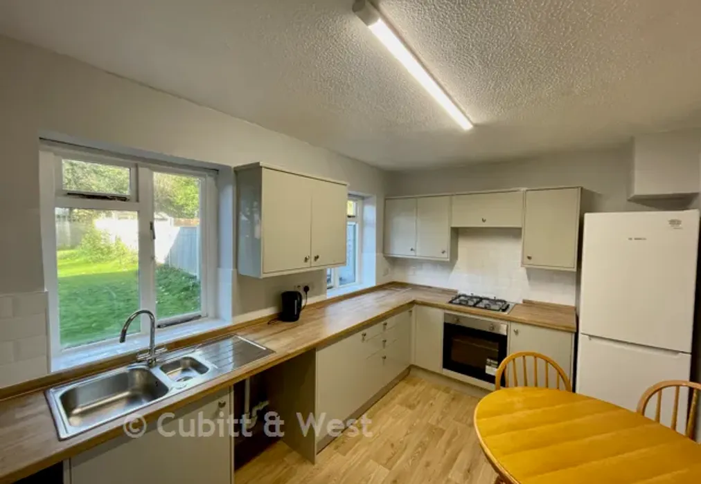 New Kitchen - Glebe Road, Cuckfield, Haywards Heath, West Sussex - Wards of Kent