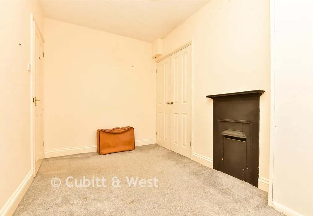 Bedroom 2 - Glebe Road, Cuckfield, Haywards Heath, West Sussex - Wards of Kent