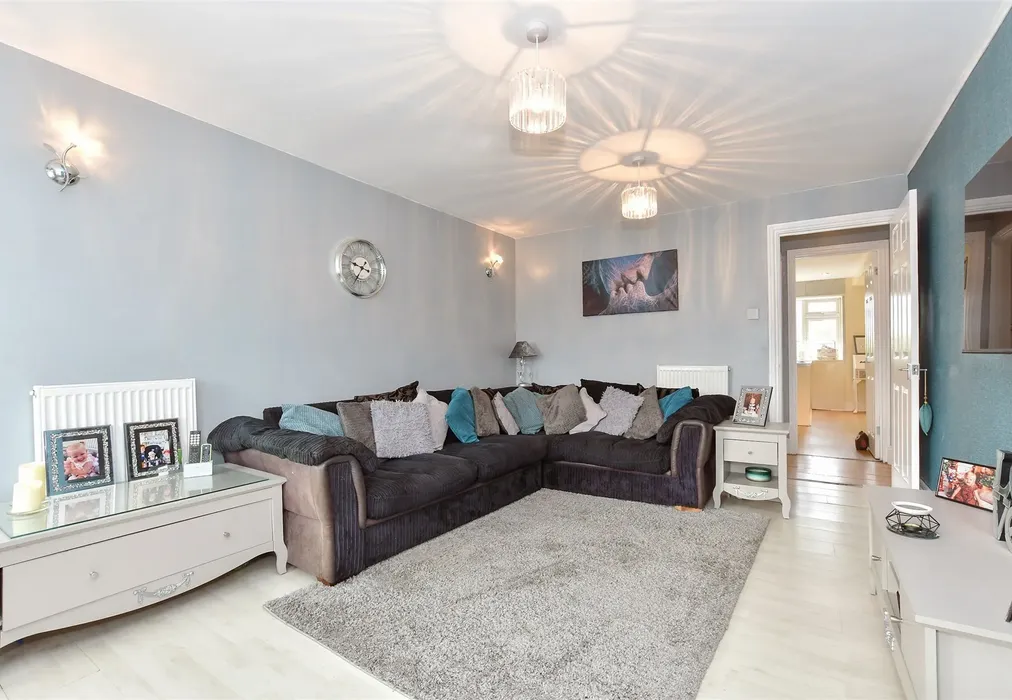 Lounge - Merritt Road, Greatstone, New Romney, Kent - Wards of Kent