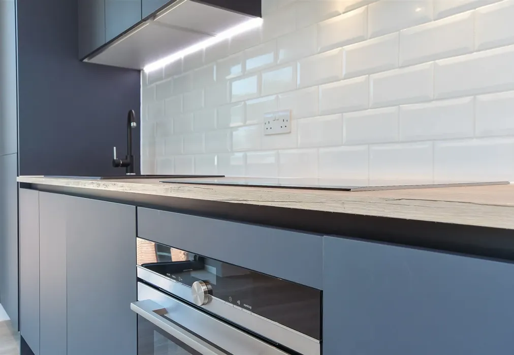 Feature - The Furlong, Brighton, East Sussex - Wards of Kent
