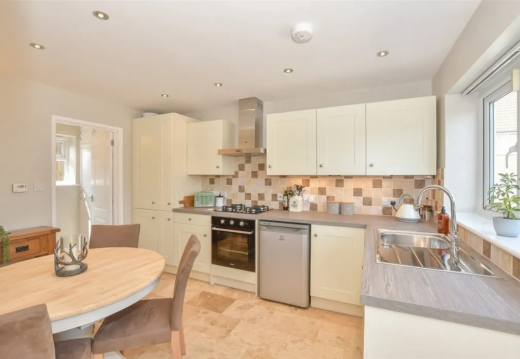 Kitchen/ Breakfast Room - Main Road, Sellindge, Ashford, Kent - Wards of Kent