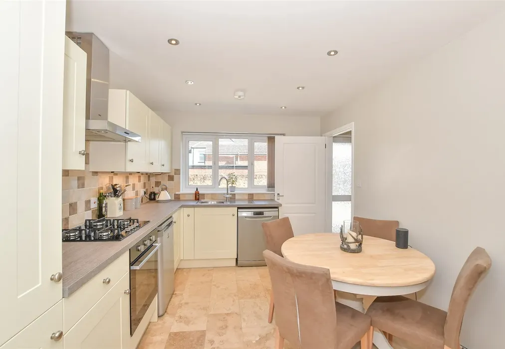 Kitchen/ Breakfast Room - Main Road, Sellindge, Ashford, Kent - Wards of Kent