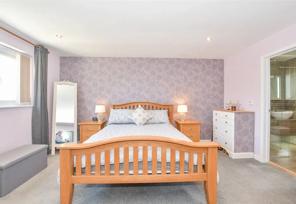 Bedroom 1 - Main Road, Sellindge, Ashford, Kent - Wards of Kent
