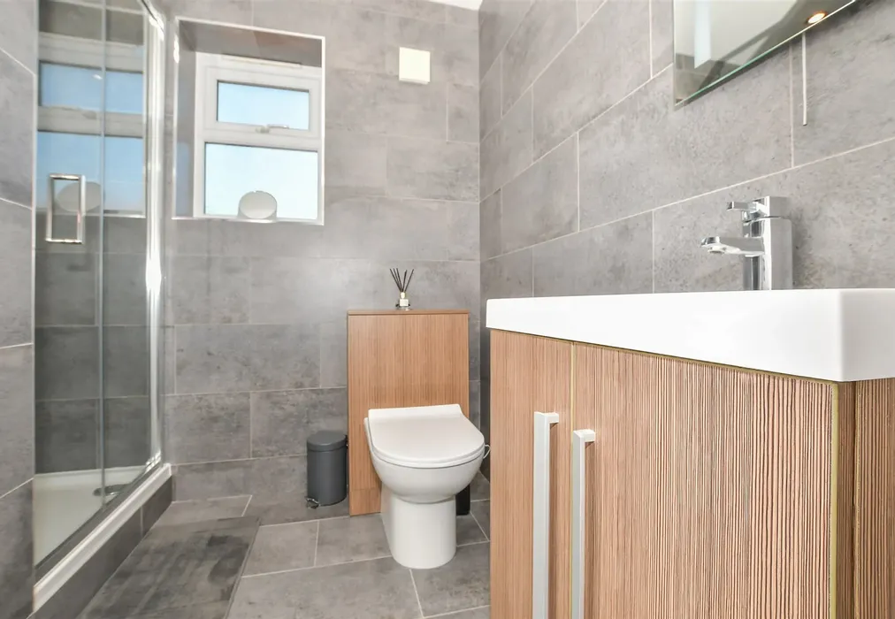 Shower Room - Main Road, Sellindge, Ashford, Kent - Wards of Kent