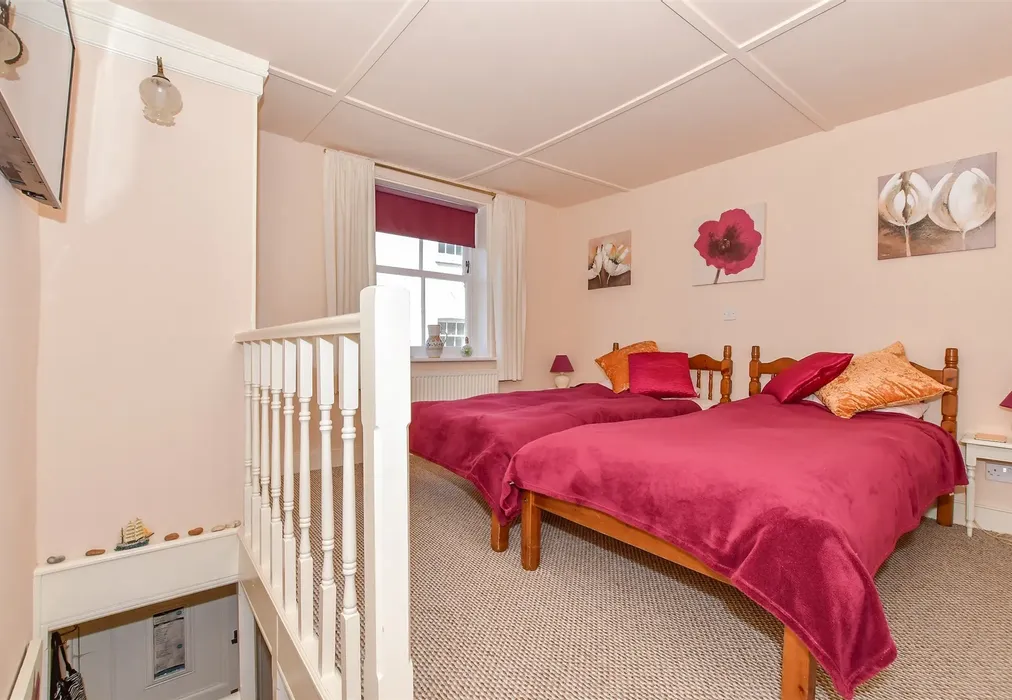 Bedroom - Bridge Road, Deal, Kent - Wards of Kent
