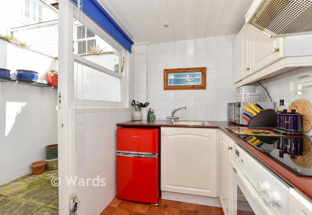 Internal Lifestyle Photograph - Bridge Road, Deal, Kent - Wards of Kent