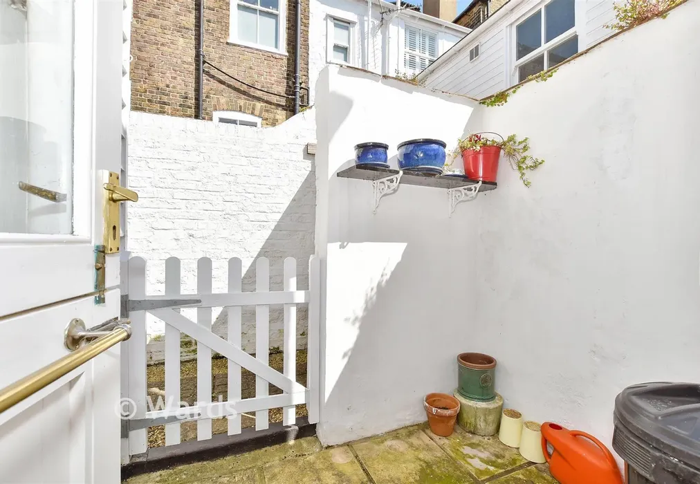 Rear Garden - Bridge Road, Deal, Kent - Wards of Kent