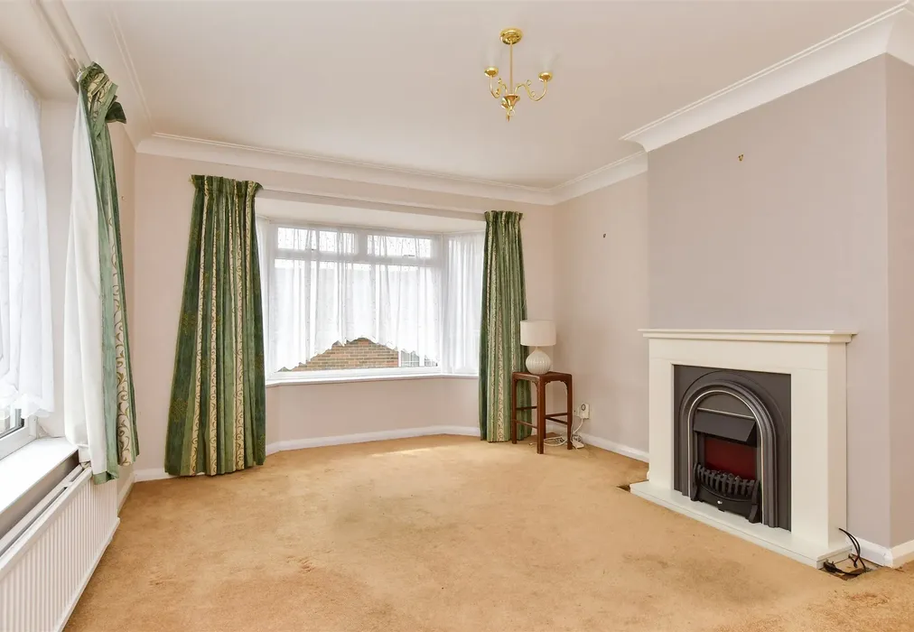 Lounge - Sadler Way, Brighton, East Sussex - Wards of Kent