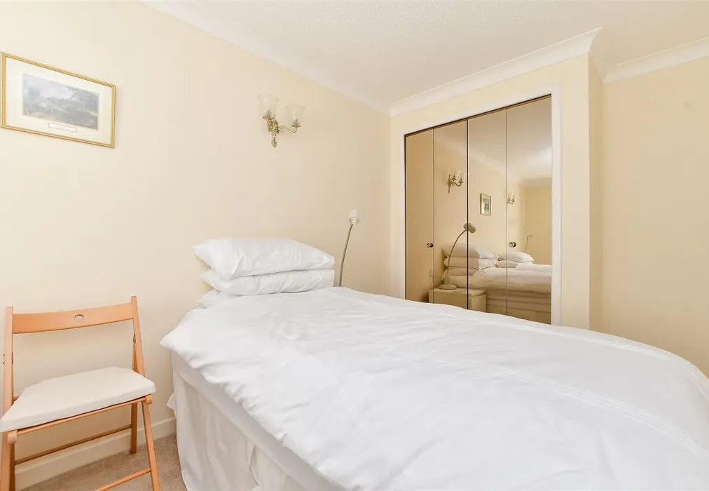 Bedroom - Cedar Road, Sutton, Surrey - Wards of Kent